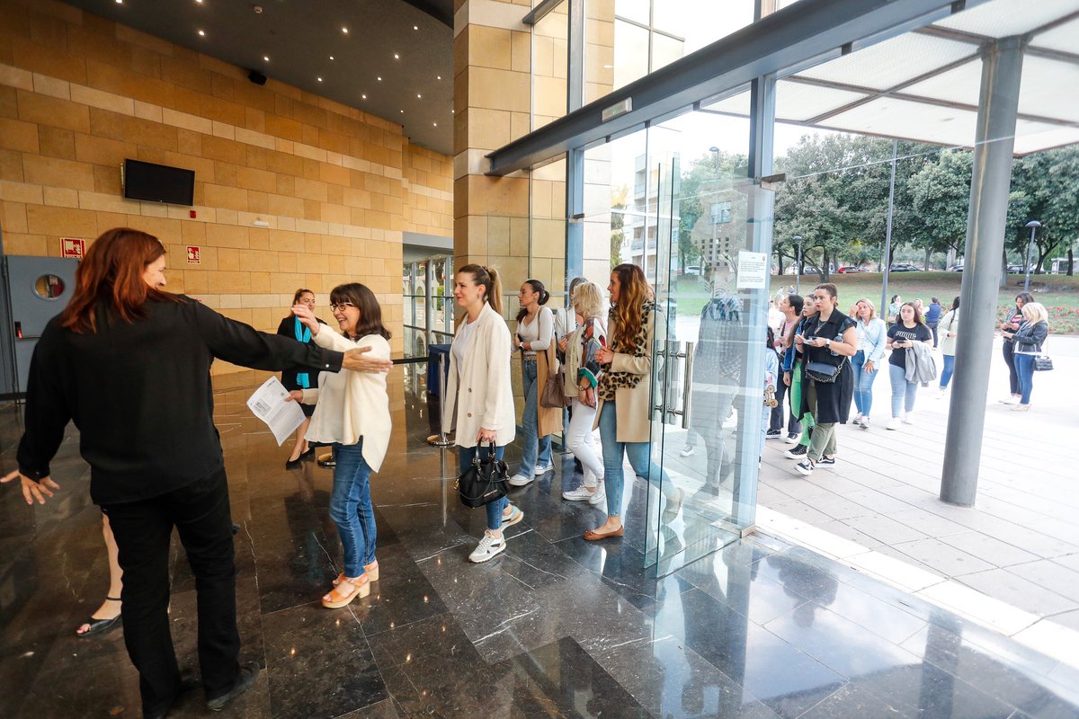 CadenaDialCV's tweet photo. #DialUnicxs | Entrando en el Auditorio de Torrent para disfrutar del concierto con Conchita, Farga, Ana Guerra, Vicco y Álvaro de Luna 😍🎵

Si no has podido venir, síguelo por streaming en Youtube: https://t.co/mjSaoGUOPt https://t.co/MlwVbrUJPr