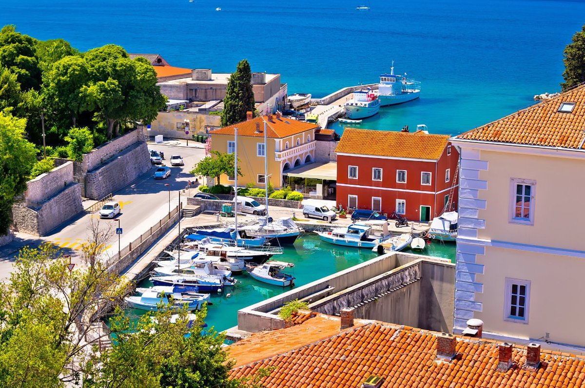 Dealabs's tweet photo. ✈ 🇭🇷
Vol aller retour Marseille > Zadar (Croatie) pour 34€ 👇 
➡️ https://t.co/bLUChOGG7W ⬅️ https://t.co/J0r1pcC7qN