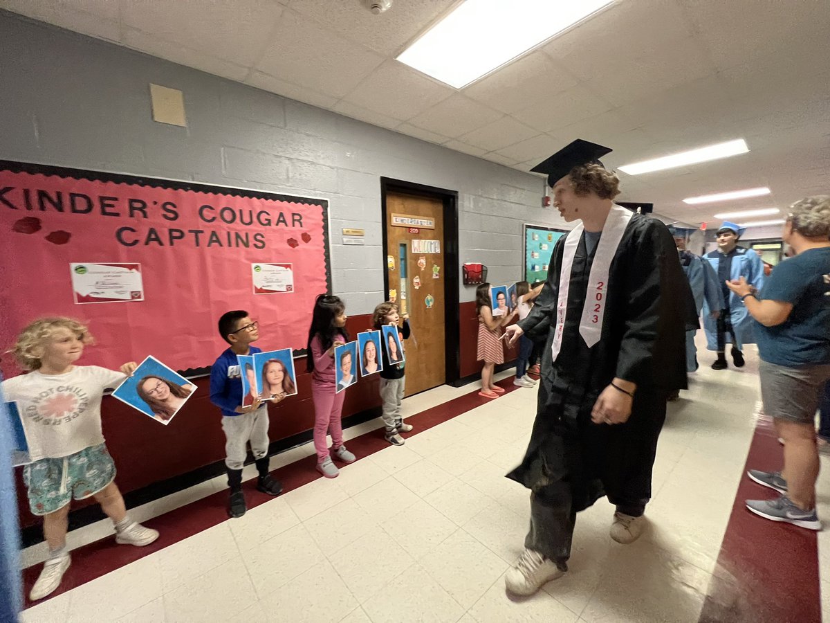 Valle Crucis School tweet media