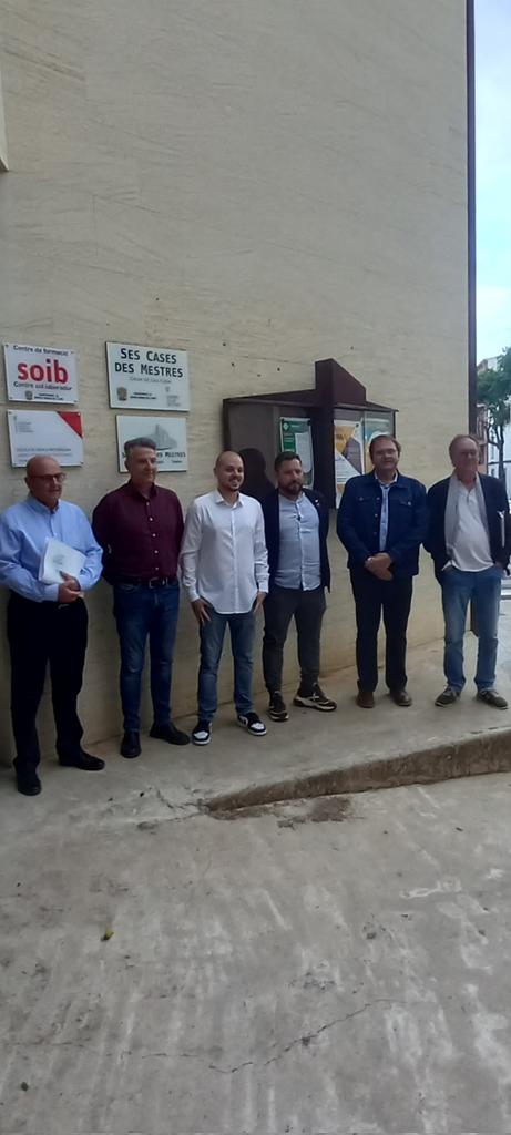 PP_SantaMaria's tweet image. El nostre candidat Andreu Jaume juntament amb els altres candidats, en el debat eleccions municipals 2023.
#PopularsSantaMaria
#PartitPopular 
#ElCanviÉsAra