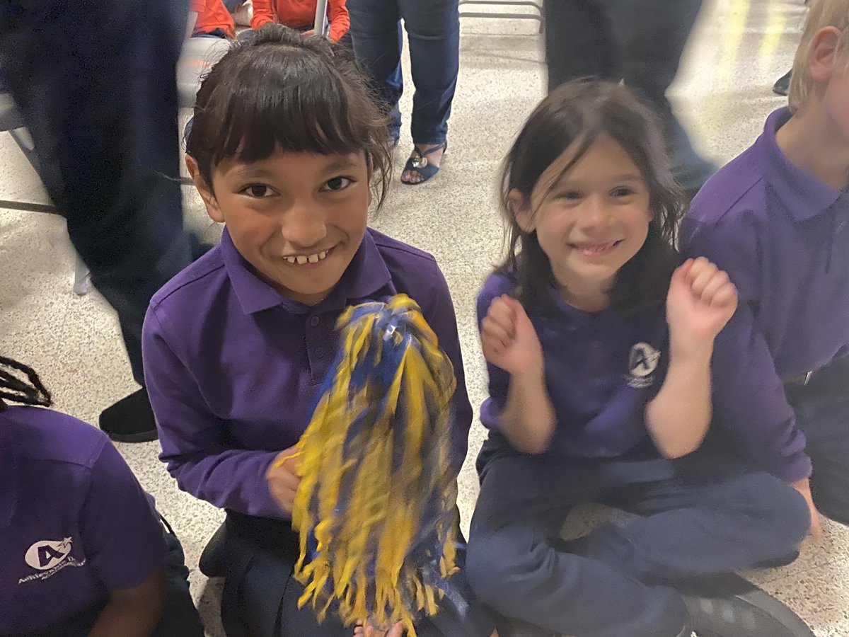 marietculver's tweet photo. We are READY! @SeatackDream @vbschools #SOLPepRally https://t.co/oe32ElqSnT