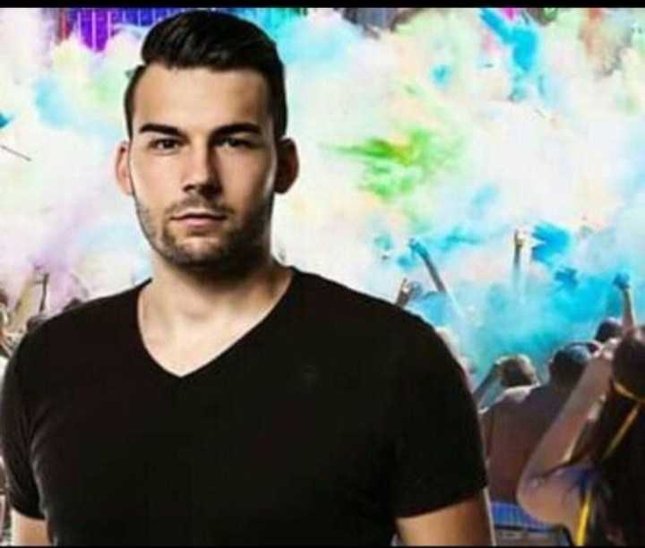 Geziyoruz hafif den. 😂