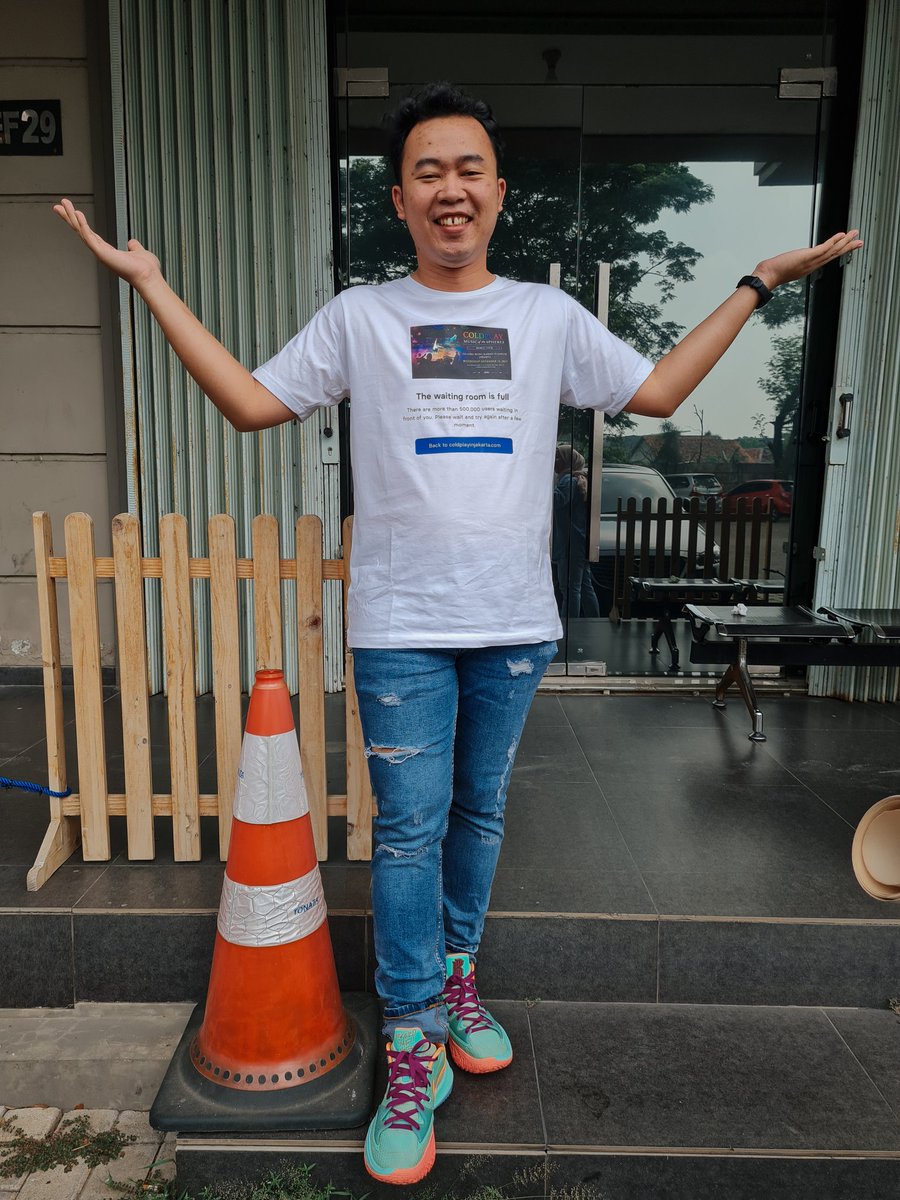 Buat Kenang-kenangan yang WAR tiket cold play #ColdplayinJKT #wartiketcoldplay