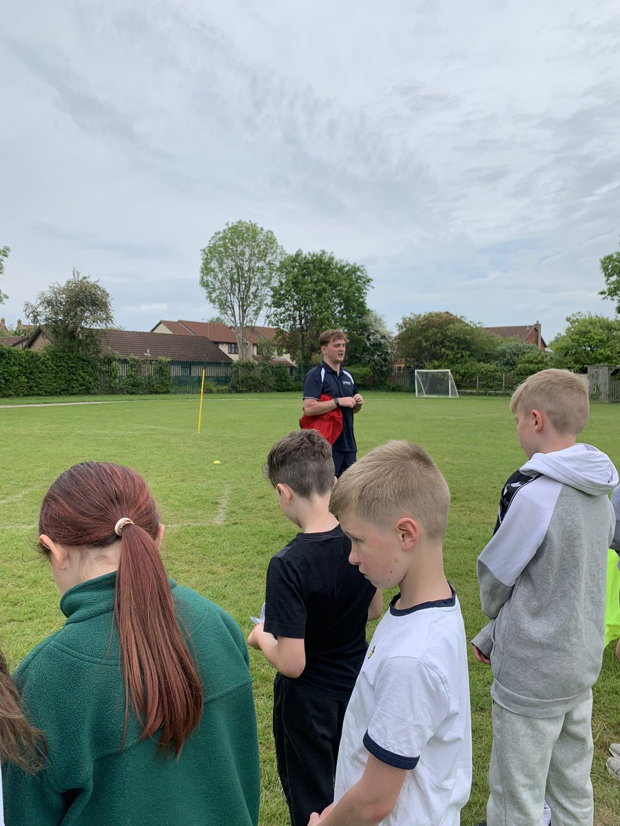 And that’s a wrap! Can’t beat a game of rounders to finish of our sports week 🏏⚾️ Year 5 had so much fun…and so did I 🤩 (even managed a rounder myself 💪🏼). Thank you @Futurestars10 @MrsSweetCBPSA