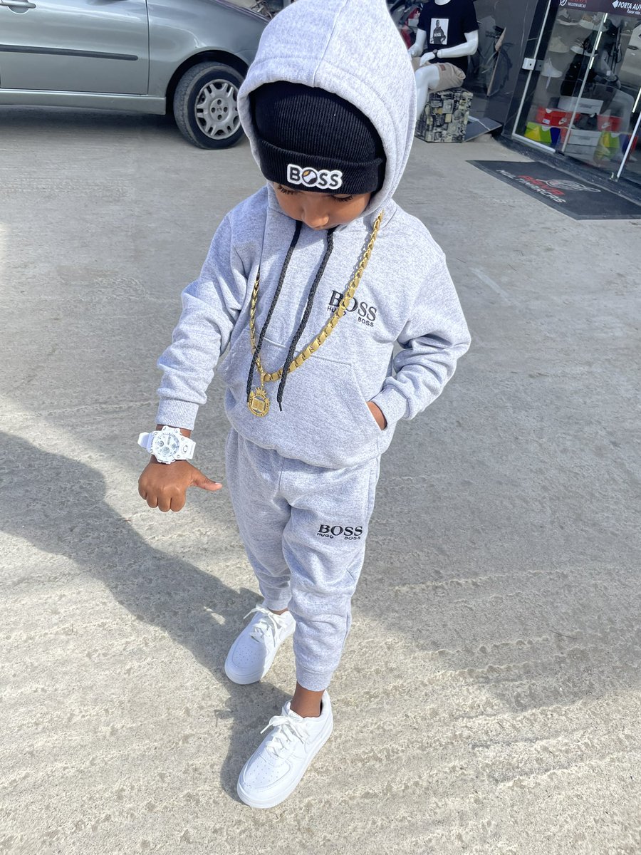 PAIVAMULTIMARC1's tweet photo. Traje da nossa gringa kids 🚀🥵

Ritmo de gringaaaaa🔥

Corre pra cá e vem pegar seu traje bolado pro fim de semana 🚀

#vempragringa https://t.co/cJCjl5iXfe