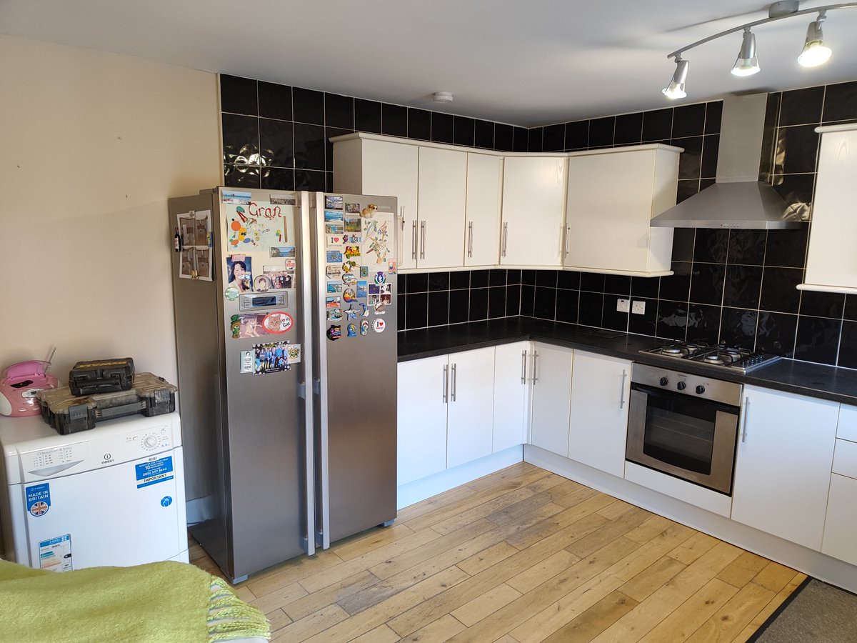 EnhancedInteri2's tweet photo. Before and after pics of a kitchen recently completed in Craigend. 

https://t.co/z66RKmdLql or 0141 266 0515 

For a free quotation https://t.co/CMjg1SxiAG