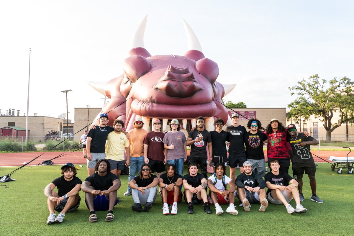 Dragon football alumni. Round Rock High football spring game at Dragon Stadium, 5/18/2023. <a href="/RoundRockFB/">Round Rock Football</a> <a href="/RRFBBooster/">RRHS Football Booster Club</a> <a href="/DragonNationRR/">Dragon Nation</a> <a href="/varsity_news/">Varsity News</a> <a href="/var_austin/">VAR</a> <a href="/RRLeaderSports/">RRLeaderSports</a> <a href="/FanstandATX/">FanstandATX powered by VYPE</a>