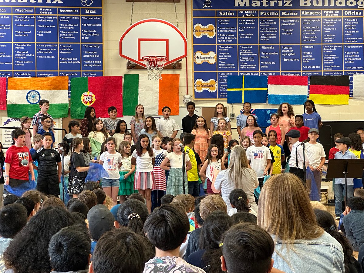 On Thursday, Roy DeShane’s 3rd graders performed an Around the World themed choral show for classmates and visitors during the school day, and after school the 4th and 5th grade Chorus Club invited families in for their year-end concert!