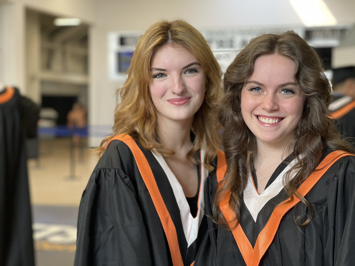 GPPSD2357's tweet photo. The Grads are here! Our Grande Prairie Composite High School Phoenix take the stage at 1:00 p.m. for their Commencement Ceremony. We are #GPPSDProud!
Live Stream Link: https://t.co/d8H2gBWaPE
#grad2023 #gppsd #gpab #AbEd https://t.co/lNDYV2O1nC