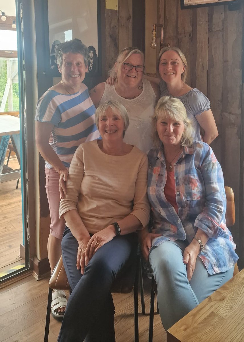 Lovely catch up with the ex hockey agents today, friends for life <a href="/HockeyWales/">Hoci Cymru</a>