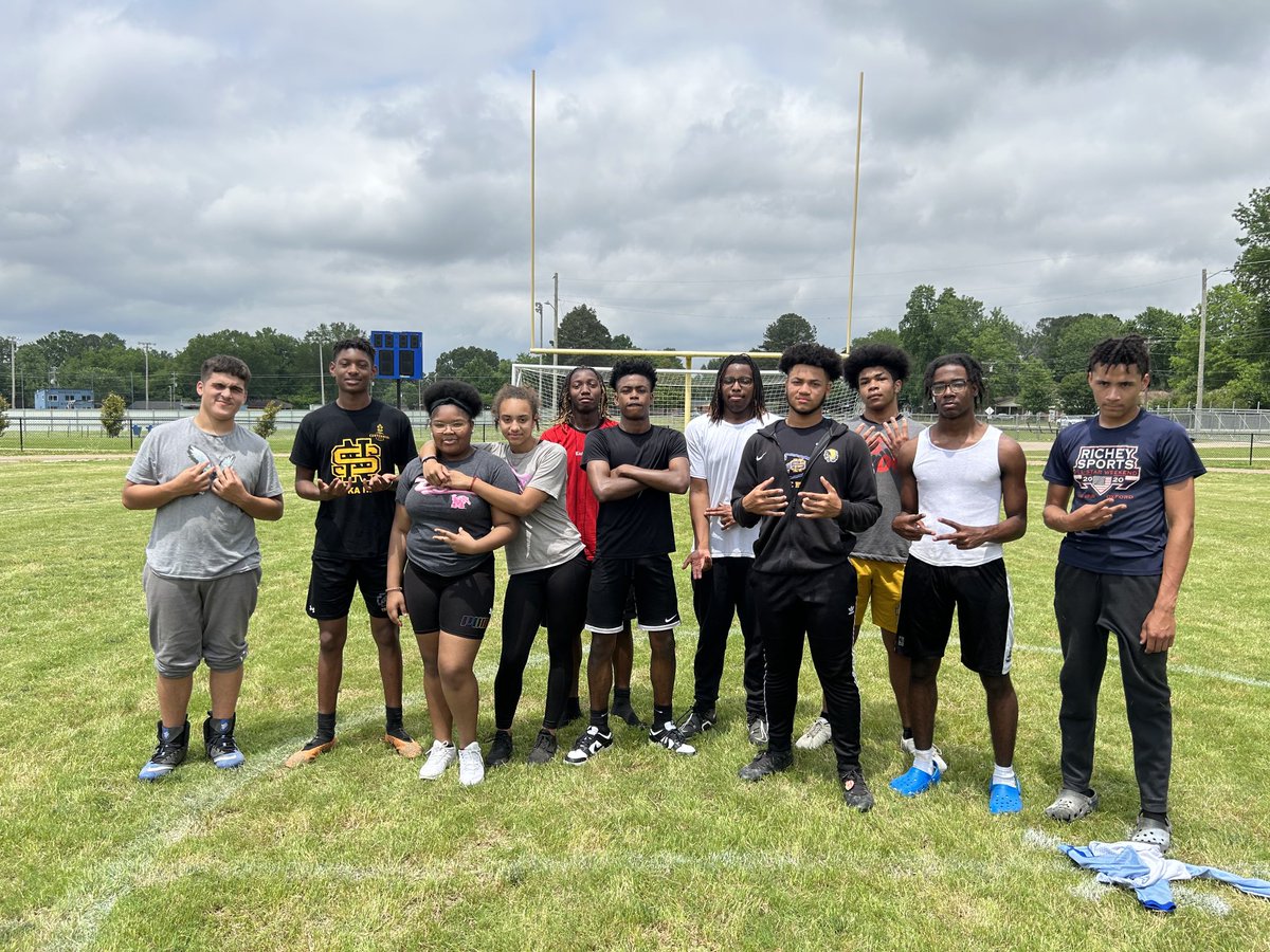 DanielleShawjo1's tweet image. Capture the flag winning Freshman team. #NSHS