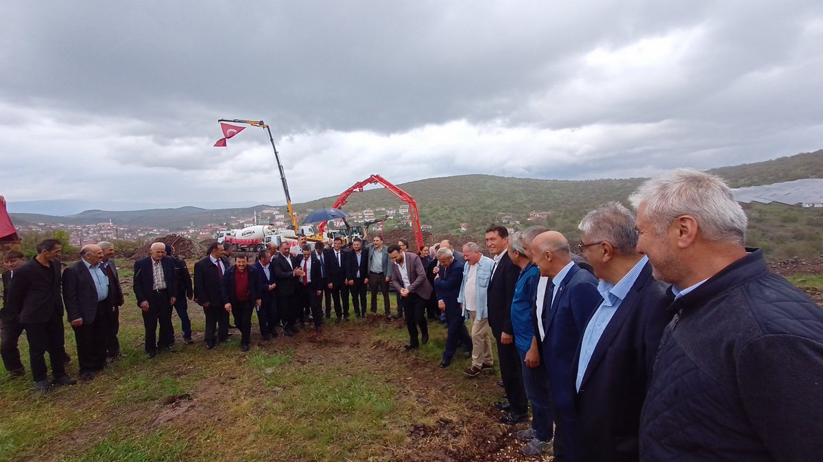 ÇAMLIDERE DEVLET HASTANESİ TEMEL BETONUNU ATTIK.

Emeğimizin karşılığı, gurur nişanesi projelerimizle her geçen gün daha güçlüyüz.