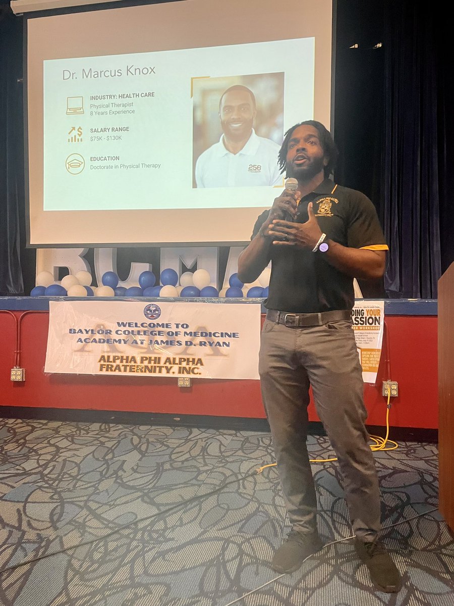 alphaetalambda's tweet image. Today, we were happy to facilitate a Career Day at Baylor College of Medicine Academy at Ryan Middle School. We were also joined by Bro. Amos Gibson of Delta Theta Chapter. #GotoHighSchoolGotoCollege #G2HSG2C