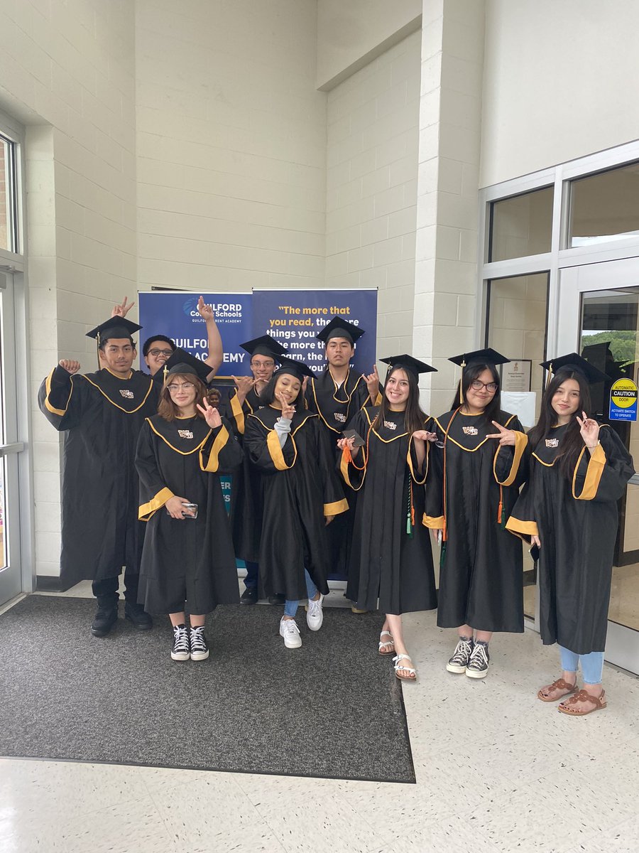 Christina Sapusek tweet media