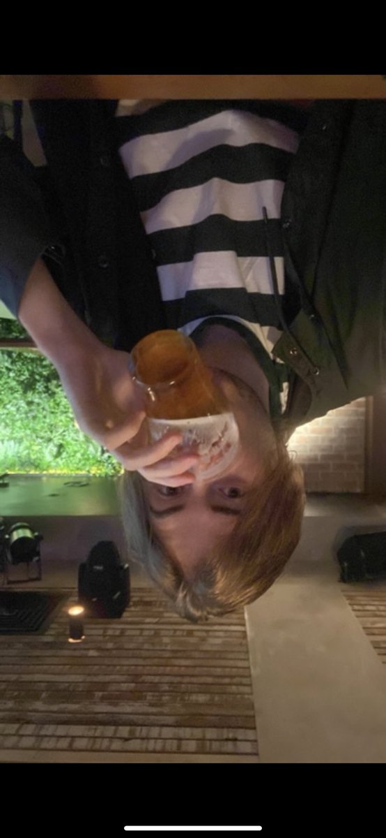 clodyoung's tweet photo. @AnnaMaryyyyyy This was the picture a sent ma gc of our first pint in aus haha https://t.co/cmJAj2mWQk