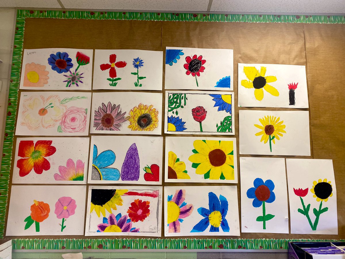 🌺🌻🌸Our take on Georgia O’Keeffe’s painted nature! Ms. Baldesarra’s Grade 7 class created a work of art called “Spring Has Sprung”!🌸🌻🌺 <a href="/RoselawnPS/">Roselawn PS</a> @YRDSBArts