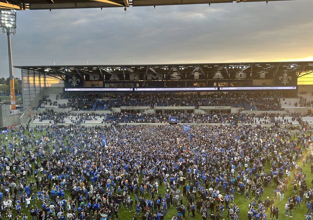 Das Bild sagt mehr als 1000 Worte!  JAAAAAAA ⚜️💙 #SVDFCM #Lilien