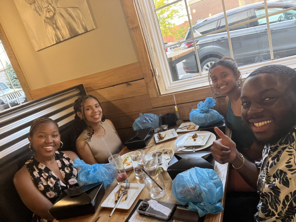 Kayladai99's tweet photo. I got to treat some of the ASU leaders for an end of the semester dinner to congratulate them on all of their accomplishments this year, including graduating! Their future is bright, so excited to have them in the @WoosterAlumni association! https://t.co/j0Mq3R9tKI