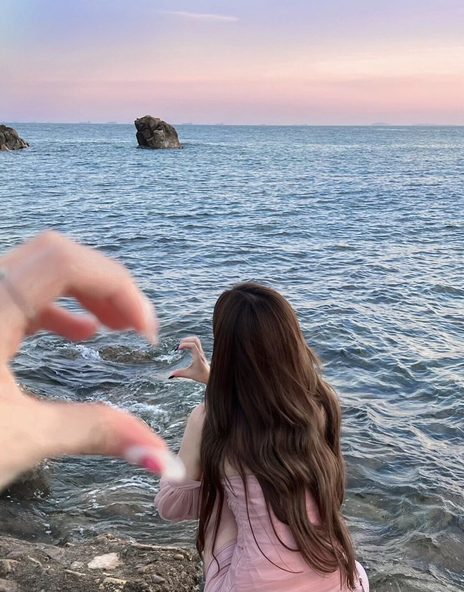 mkC11812141's tweet photo. #BABYMONSTER 
Go to see the most beautiful scenery with your best friends. https://t.co/X0pSISayQ0