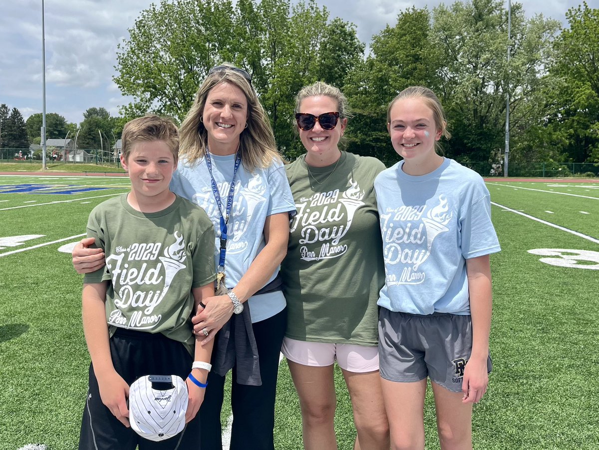 MrsKTercha's tweet photo. Track &amp; Field Family Edition! #healthycompetition #bestdayoftheyear @HambrightElem @pennmanor https://t.co/AsSSPLg7QA