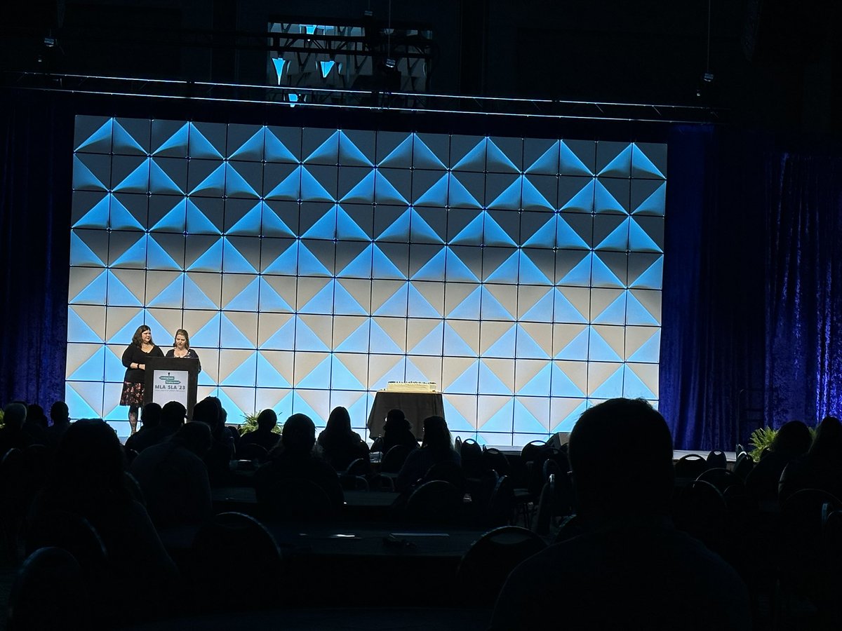 Emily J. Hurst tweet media