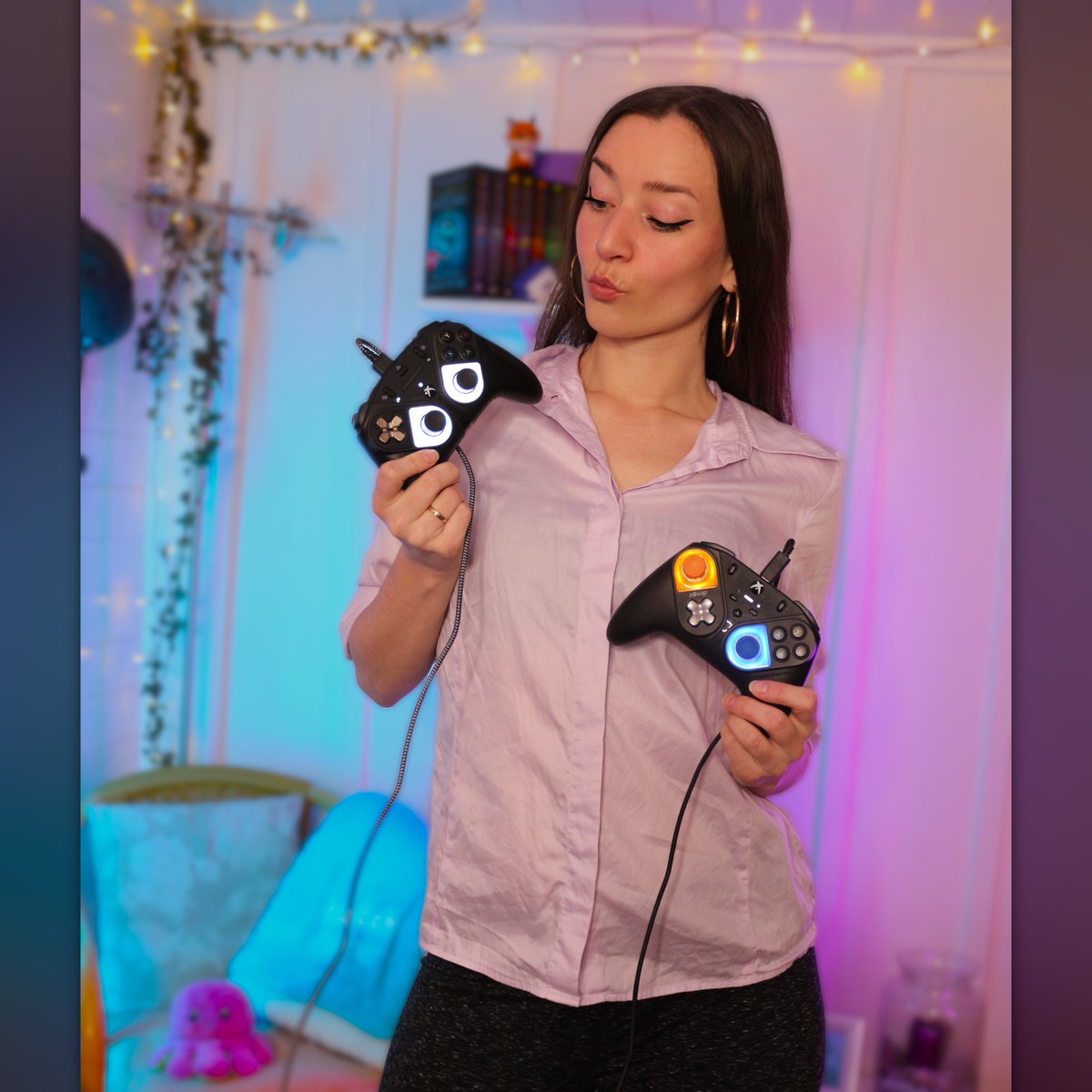 ttvLIZZ's tweet photo. Don't these LEDs just look beautiful? 😍

I love the "White Crystal" design, but the Blue really starts to ✨glow✨ on me as well!😏
Might have to get the whole blue pack 👀🤭
Which one looks best to you?
⚪️🟠🔵

Get yours here: https://t.co/gGRBkEToKj
#thrustmaster #eswap #ad https://t.co/EyfjeYyZlG