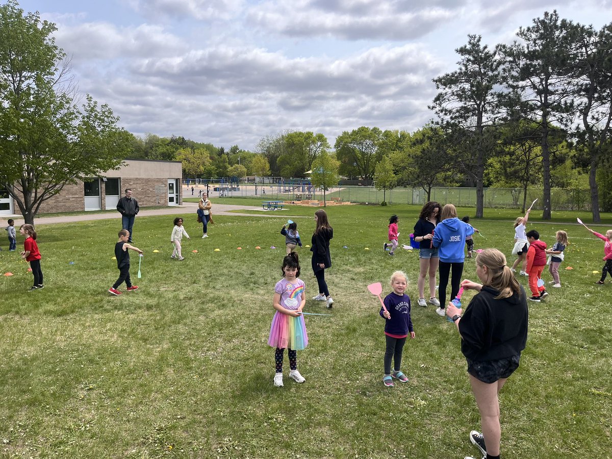 BirchviewWPS's tweet photo. Field Day 2023! https://t.co/ZArEWTcyDw