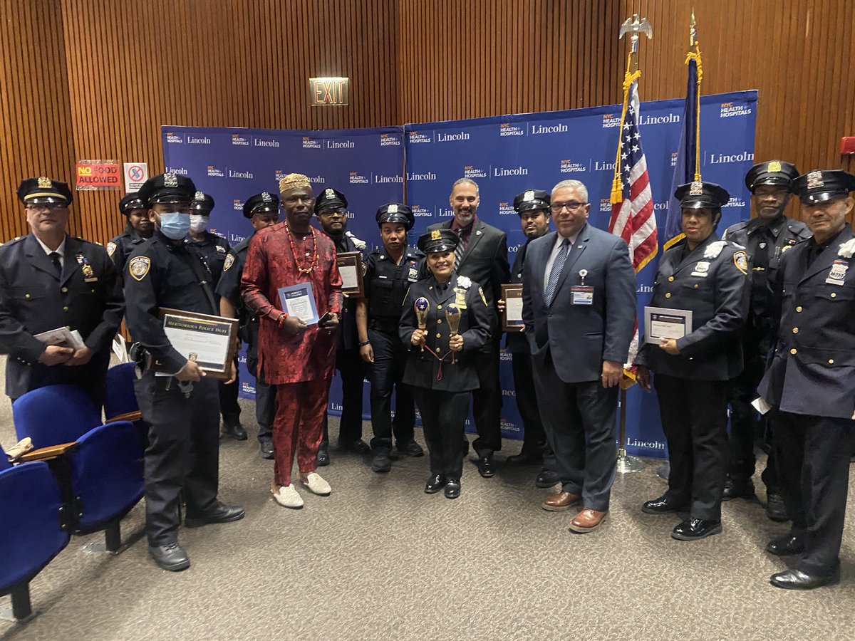 OswaldDenis5's tweet photo. Honoring our Hospital Police💙
@NYCHealthSystem
@HHCPBA
@NYCHospitalPol1
@nypdliaison
#LincolnHospital
#LawEnforcementWeek https://t.co/aA8vIlHbHO