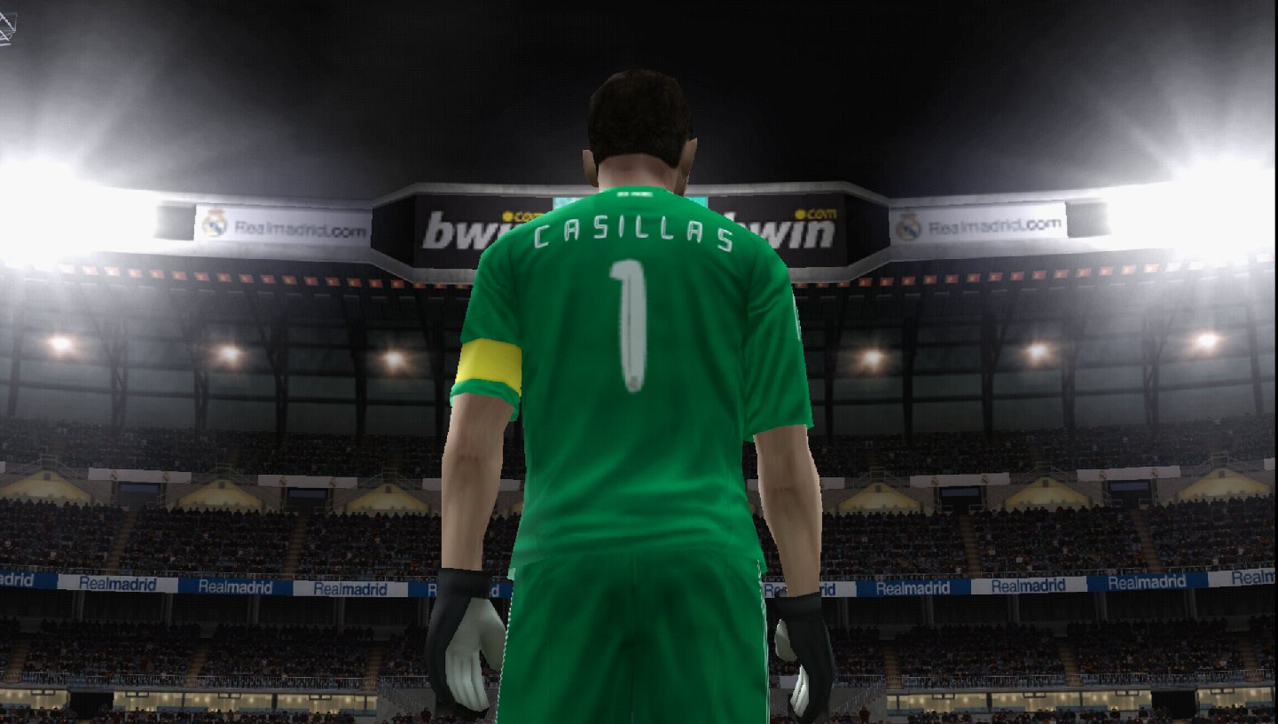  Happy birthday, Iker Casillas and Petr Cech!

Talk about a safe pair of a safe pair of hands... 