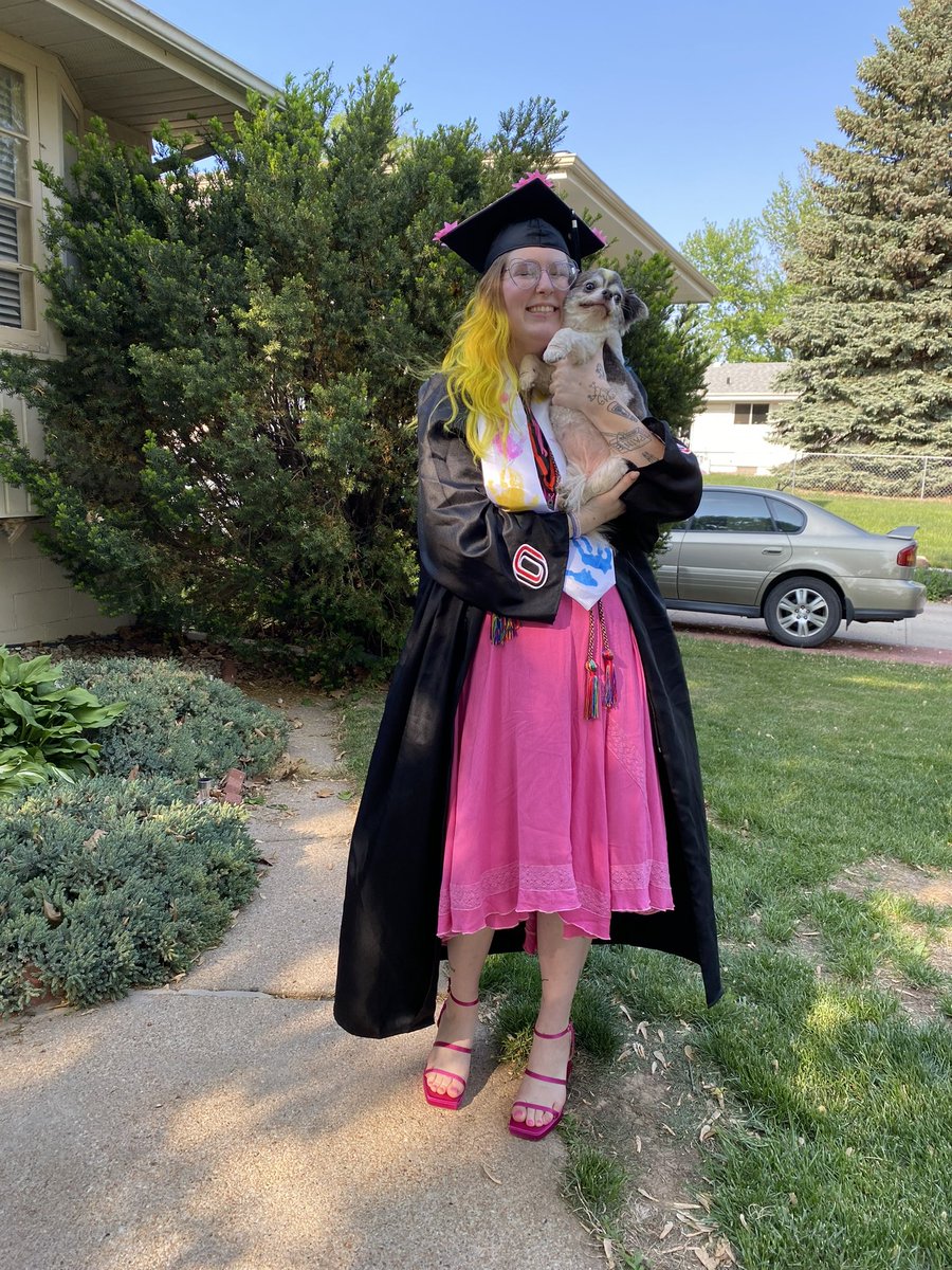 emmdele's tweet photo. bachelors in girlbossery https://t.co/LlEvpHYiYm