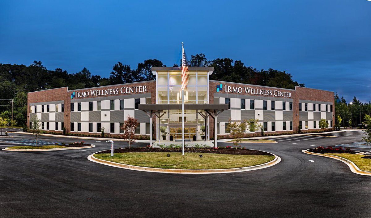 MashburnConstr's tweet image. Featured Project Friday - Irmo Wellness Center Medical Office Building! 🏥🩺

Mashburn collaborated on the design-build delivery of a two-story, 43,480 SF medical office building that utilized tilt-up construction for the core and shell.

#madebymashburn #irmosc #heathcare