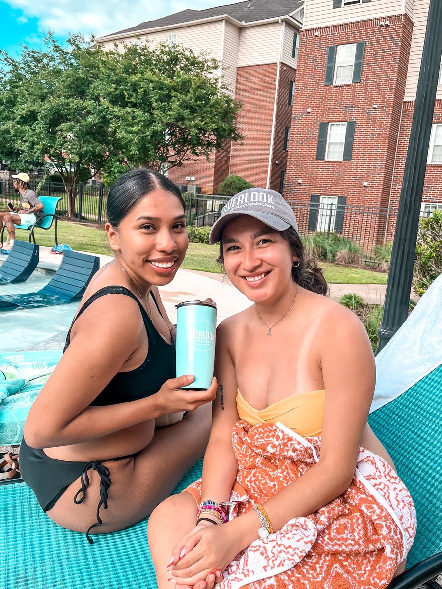 TheOverlookNac's tweet photo. 🎥 MOVIE NIGHT 🎥

Join us for our Movie Night by the Pool at 8:00 PM this evening 🤩

Make sure to stop by our office &amp; tour for some free Overlook Goodies during our office hours 😋

#theoverlook #overlooknacogdoches https://t.co/Ao2SBhfixG