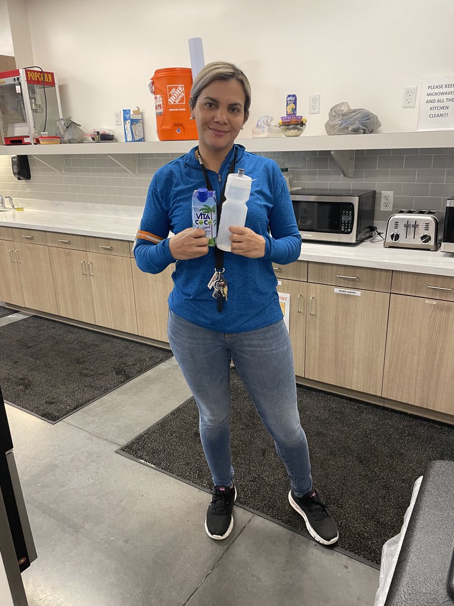 Marisol Ramos (@marisol81304484) on Twitter photo MDO # 5867 Fort Myers Staying Hydrated always. STAY SAFE EVERYONE WITH THIS HEAT. Drinks lots of water. SAFETY TAKES EVERYONE. <a href="/AlbertoEsquilin/">Alberto Esquilin Garcia</a> <a href="/NerisGonzalez9/">Neris Gonzalez</a> <a href="/tijachris/">Jairo Alexis</a> <a href="/jordana_kenia/">Kenia Jordana</a> <a href="/FrancesSalgado5/">Frances McAvoy</a> MDO # 5867 Fort Myers Staying Hydrated always. STAY SAFE EVERYONE WITH THIS HEAT. Drinks lots of water. SAFETY TAKES EVERYONE. <a href="/AlbertoEsquilin/">Alberto Esquilin Garcia</a> <a href="/NerisGonzalez9/">Neris Gonzalez</a> <a href="/tijachris/">Jairo Alexis</a> <a href="/jordana_kenia/">Kenia Jordana</a> <a href="/FrancesSalgado5/">Frances McAvoy</a>