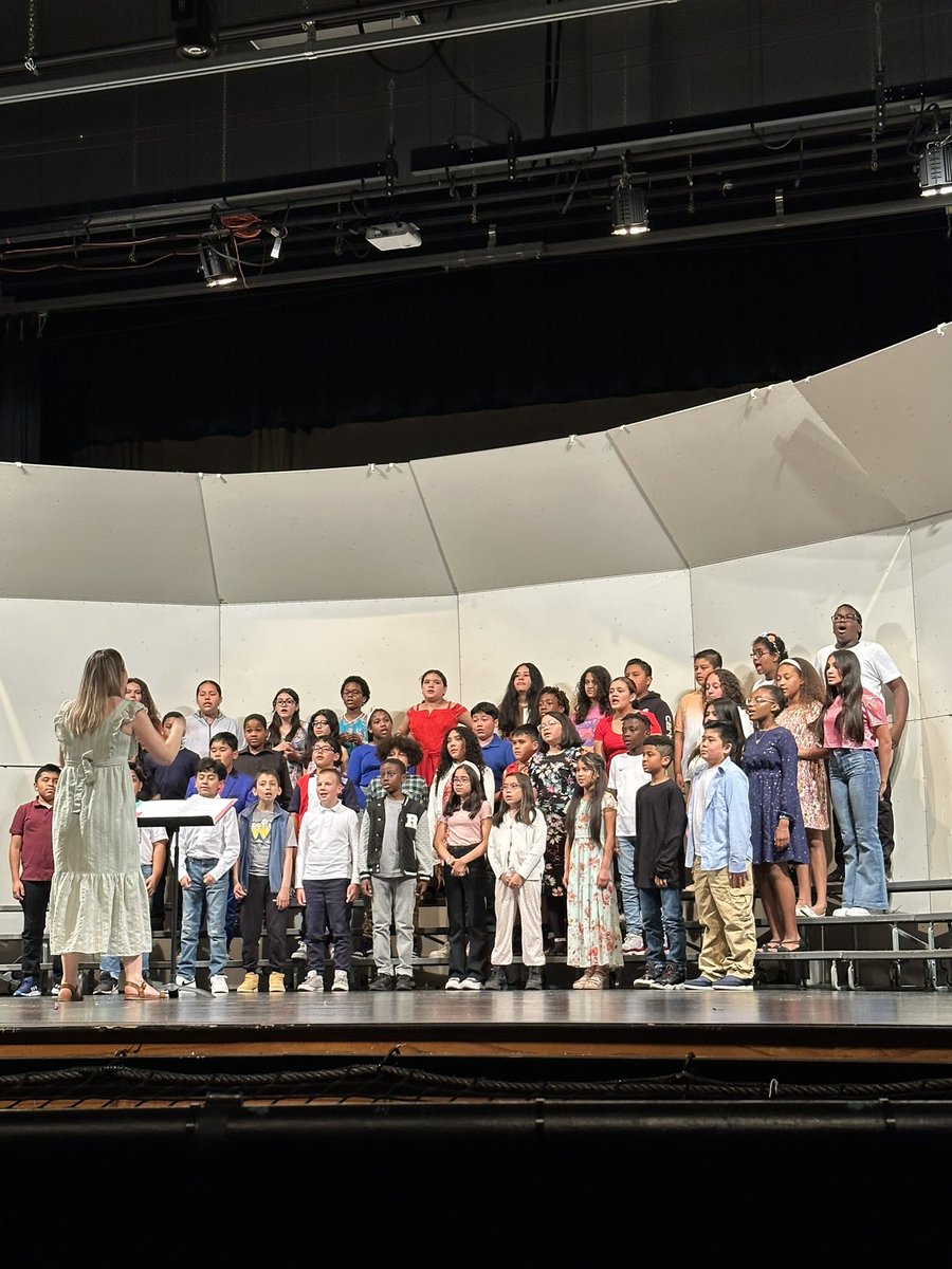 MrH_LSES's tweet photo. Proud is an understatement! Thank you @NorthwestJags for hosting us this evening! You have some talent headed your way in a few years! #CMESPride 🐾 https://t.co/2dTefEbiO8