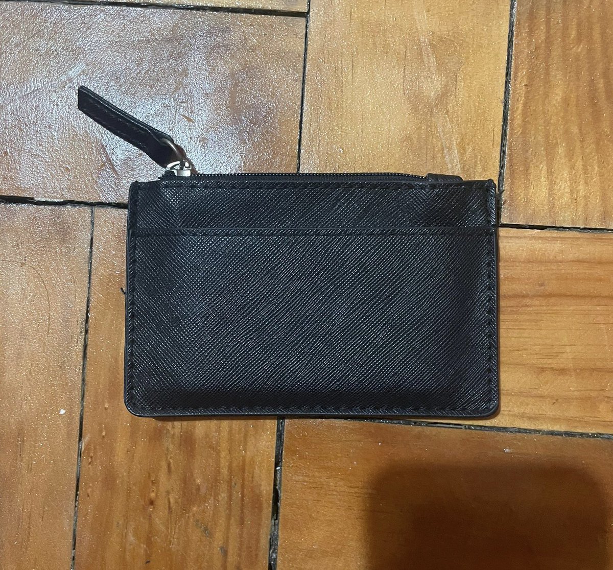 ⚠️⚠️ PERDIDO ⚠️⚠️

Alguém encontrou um porta cartões deste género ontem à noite no porto? 

Galerias e jalas principalmente. 

Tem o meu CC, carta de condução etc (Bárbara Figueiredo Rodrigues De Queiroz)