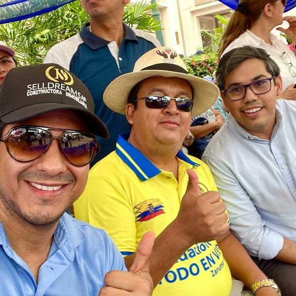 GoldminsEc's tweet photo. Hoy estuvimos en Machala, en un evento especial realizamos la entrega de Ayudas Técnicas, incluido sillas de ruedas.

#SomosGoldmins https://t.co/QosgMn966G