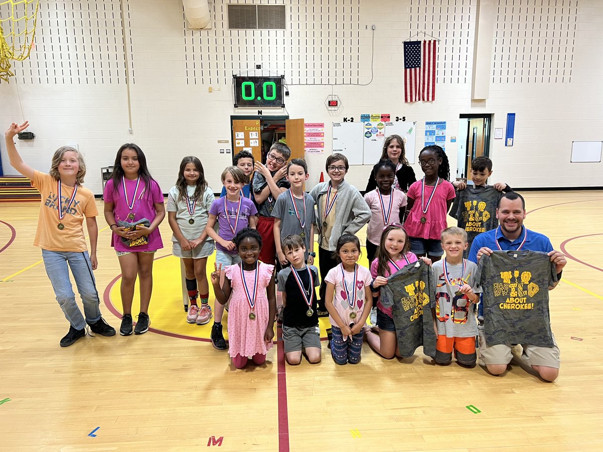 Thankful for our amazing librarian, Mrs. Hoye for challenging Cherokee to read more! *2nd pic: Top reader from each class* <a href="/jcityTNschools/">JohnsonCitySchools</a> #CherokeeisWildforReading