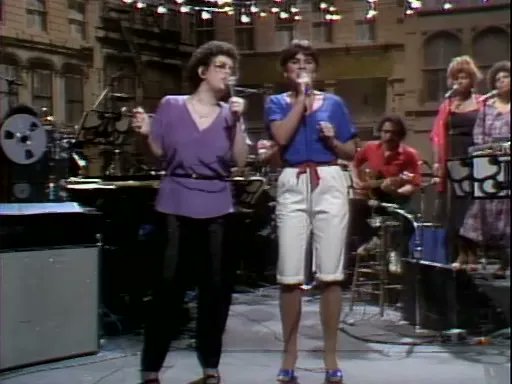 NR4PTProject's tweet image. #OnThisDay 1979: #SNL S4_E19. H: Maureen Stapleton MG: Linda Ronstadt, Phoebe Snow (#3). @_GarrettMorris ' last Idi Amin, the last #PointCounterpoint, #NicktheLoungeSinger, &amp;amp; #MrBill goes to the movies.  #VintageSNL #SaturdayNightLive