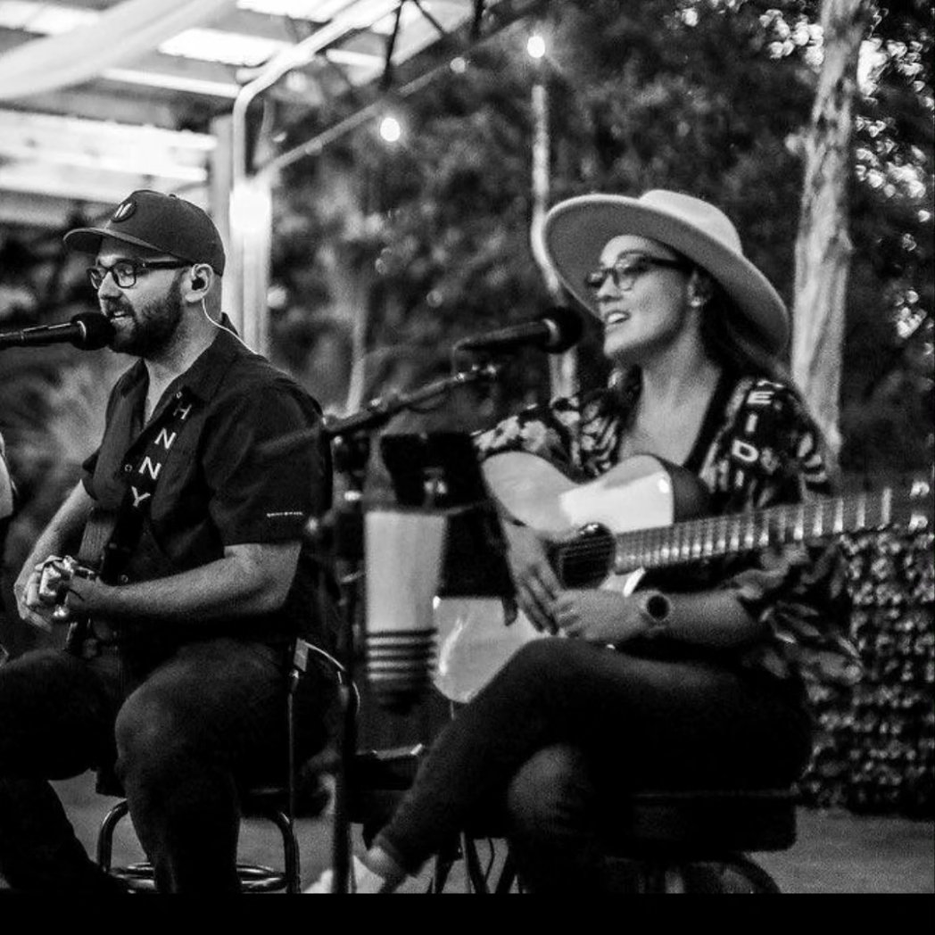 Going live at 8pm EDT tonight. If you don't have plans, come say hello!

Twitch.tv/Johnnyandheidi