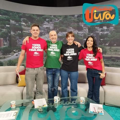 Con nuestros impuestos financiamos a los Castro Chavistas del Fraude Amplio.

🎉¡Comenzó #CiudadViva en #TVCiudad!
¡Fito, Flor, Tania Tabárez y JP te esperan en la previa de la 28° Marcha del Silencio
#️⃣ #CiudadViva en #TVCiudad