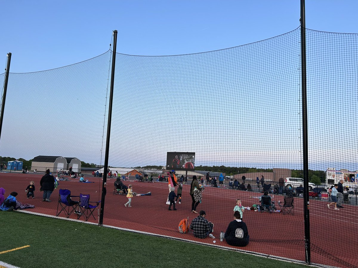 oceancitysuper's tweet photo. Another amazing night at the big house!! Thank you to our incredible PTA!!! https://t.co/cWNqb1tFhs