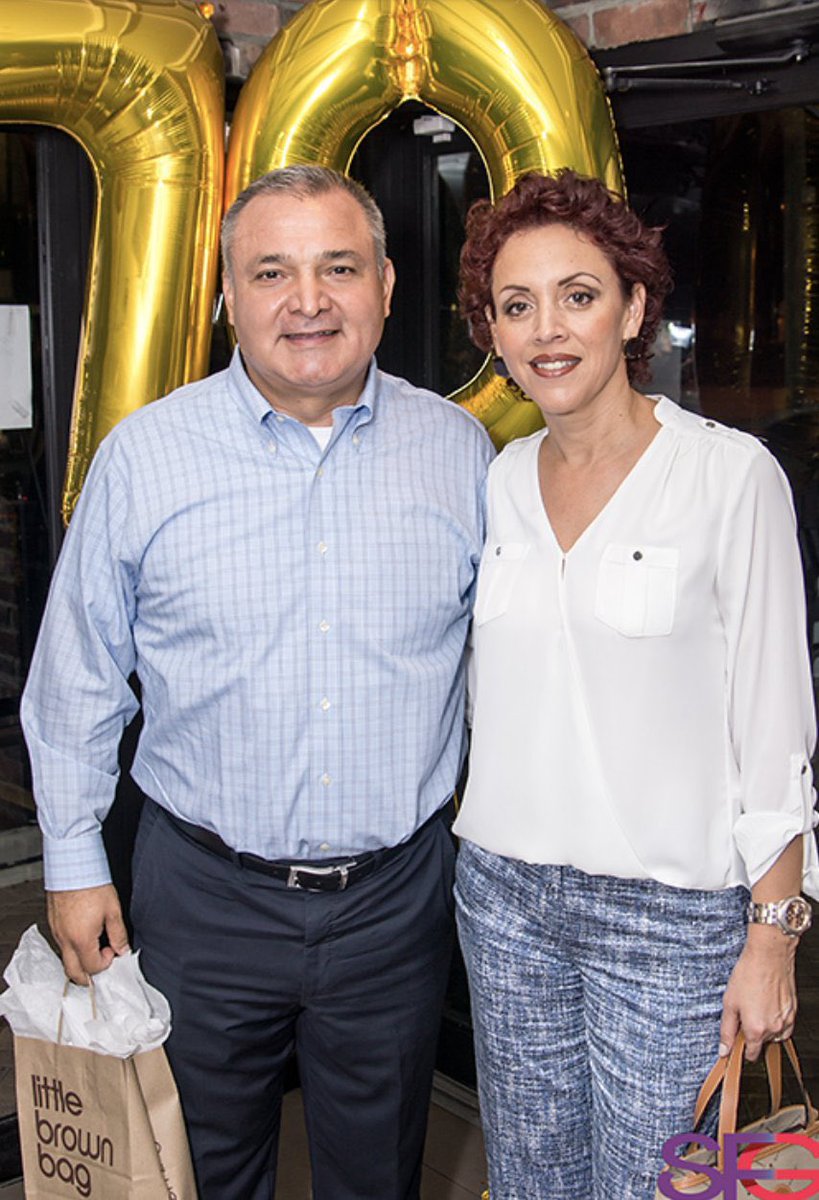 jenarovillamil's tweet photo. #GarciaLuna en la #SCJN. Al menos 4 contratos por 71.4 mdd fueron firmados por Silvia Vargas Terrero, directora de Recursos Materiales de la Policía Federal con compañías de Mauricio Samuel Weinberg, identificado como “lavador” de más de 250 mdd de García Luna. Vargas Terrero fue contratada por la ministra presidenta Norma Piña como directora de Administración del Consejo de la Judicatura. Ni más ni menos.