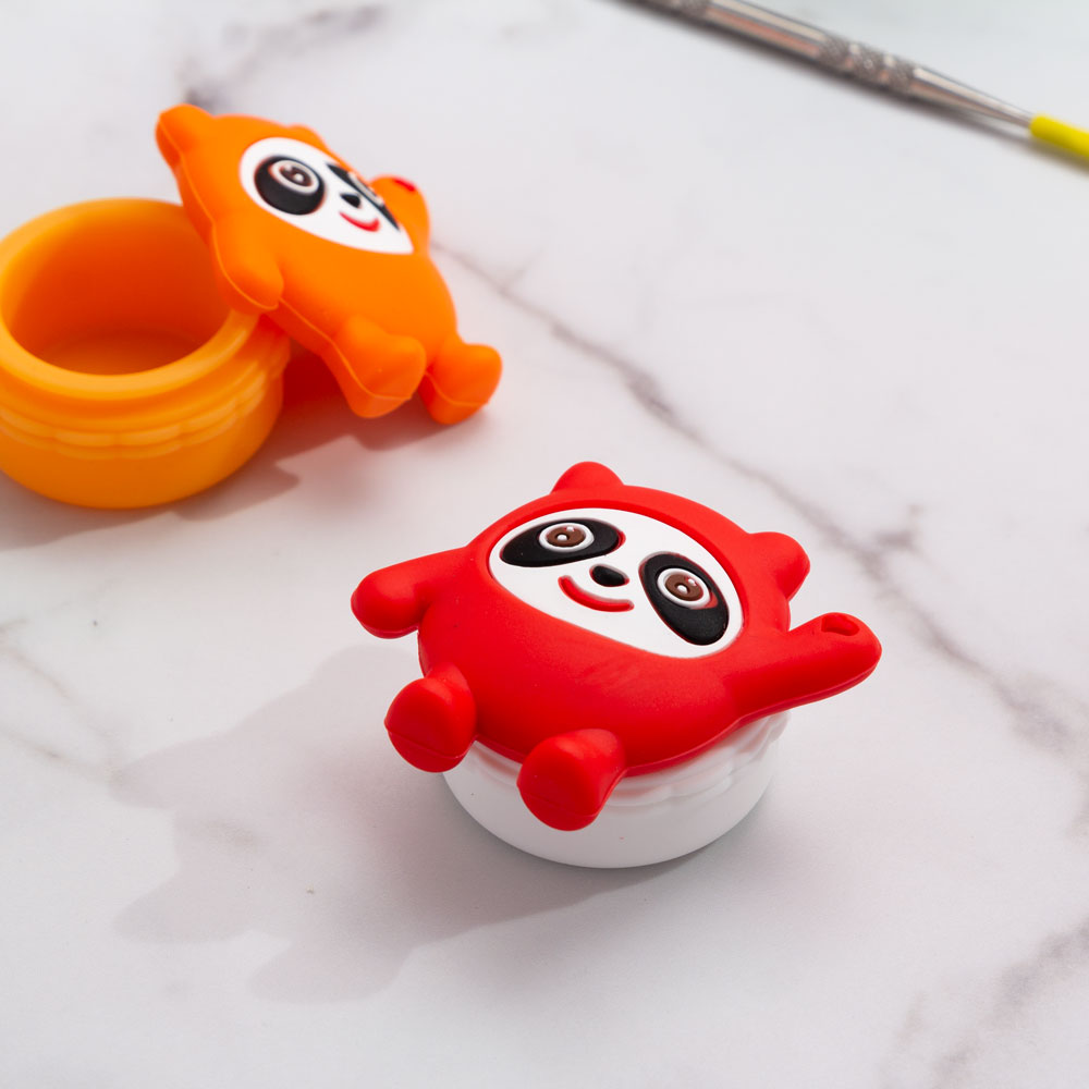 SmokingOutlet's tweet photo. Panda Silicone Concentrate Jars 🐼

https://t.co/FoDuwlfOtp

#bong #bongshop #stoner #stonerthings #cannabis #headshop #weed #420daily #cannabiscommunity https://t.co/fXg8MkUq9H