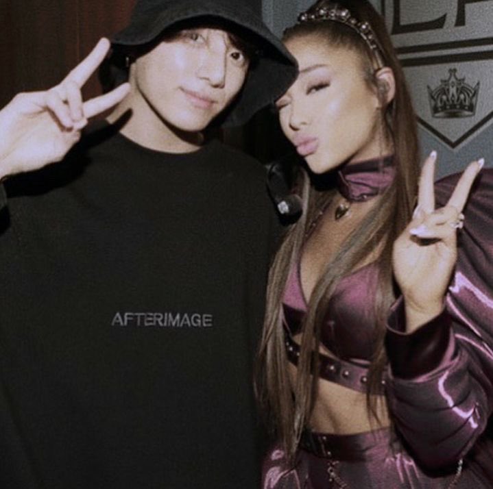 __gojogeto's tweet photo. Ese edit se ve más real que esta foto de Jungkook y Ariana https://t.co/laPSW4TEfm