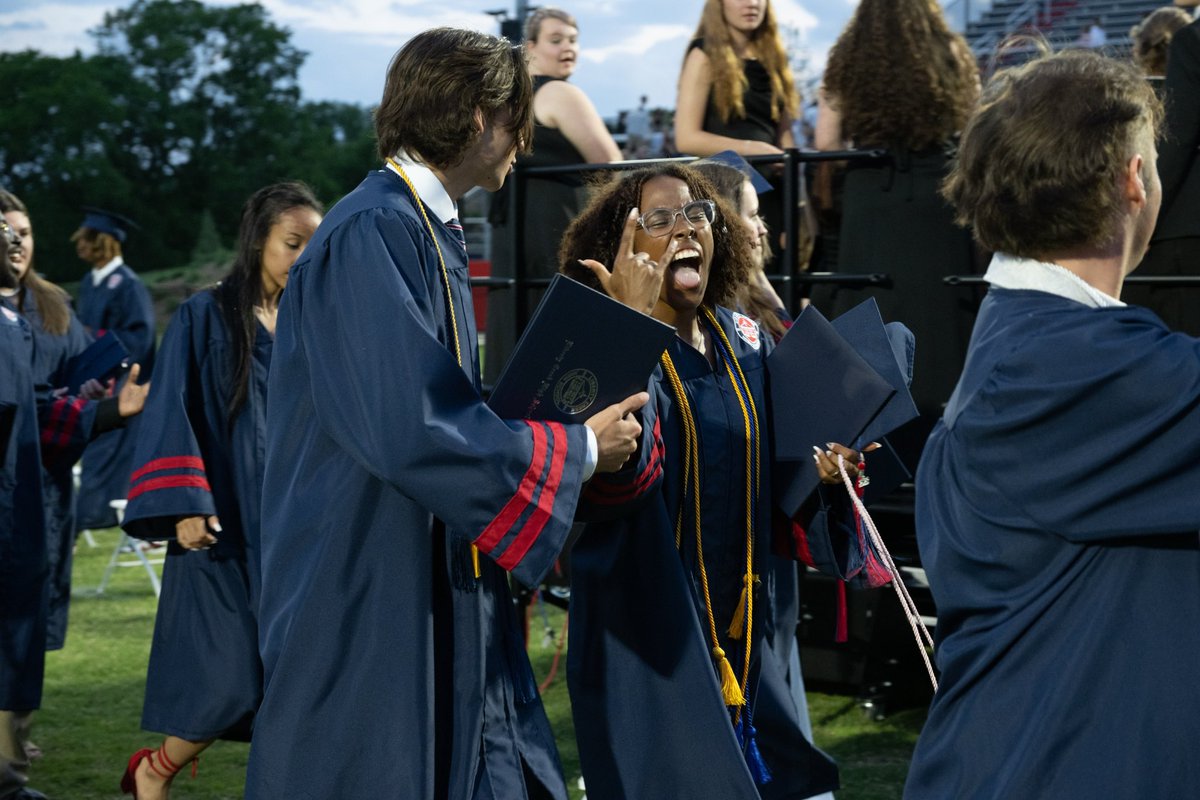 They’ve graduated, but they’re still #OnePack! It was a perfect night last night at The Creek!