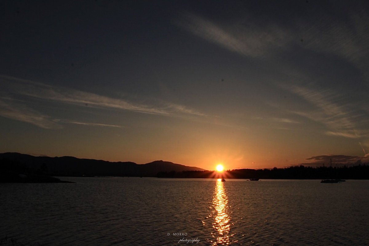 java_junkie_1's tweet photo. Less Netflix , more Sunsets @experience_CV #sunsets #goosespit #enjoythemoment https://t.co/izGL3Wqj49