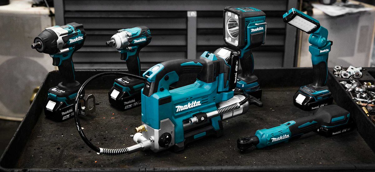 Makita® has all your auto needs covered with a variety of ratchets, impacts, polishers, saws, lighting, and more. See what cordless solution is right for you here makitatools.com/automotive #makitatools #maqkitausa #makitalxt #makitaxgt #automotivesolutions