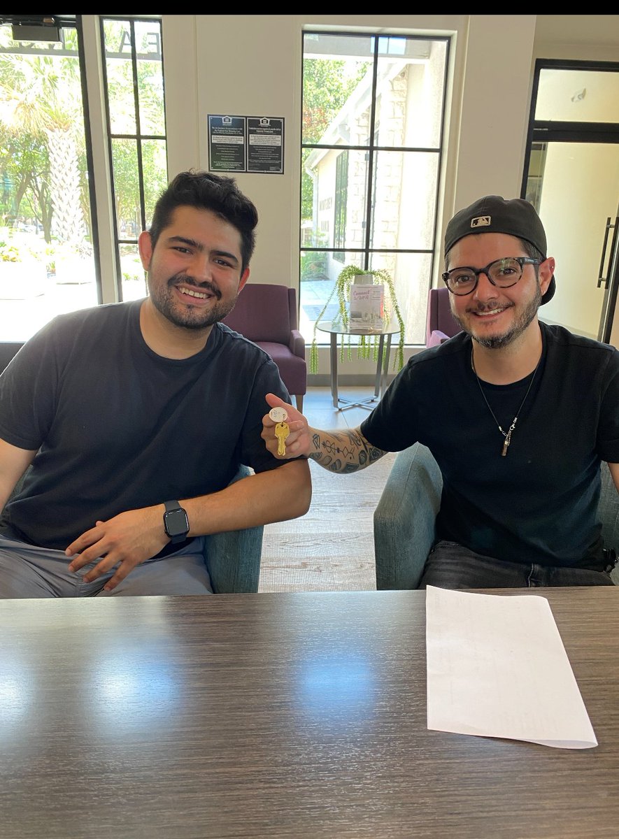 Please join us in welcoming our newest residents to Monterey Ranch!

#WelcomeHome #MontereyRanch #luxuryrentals #austin #LoveWhereYouLive #Community #weloveouresidents #AustinApartments
