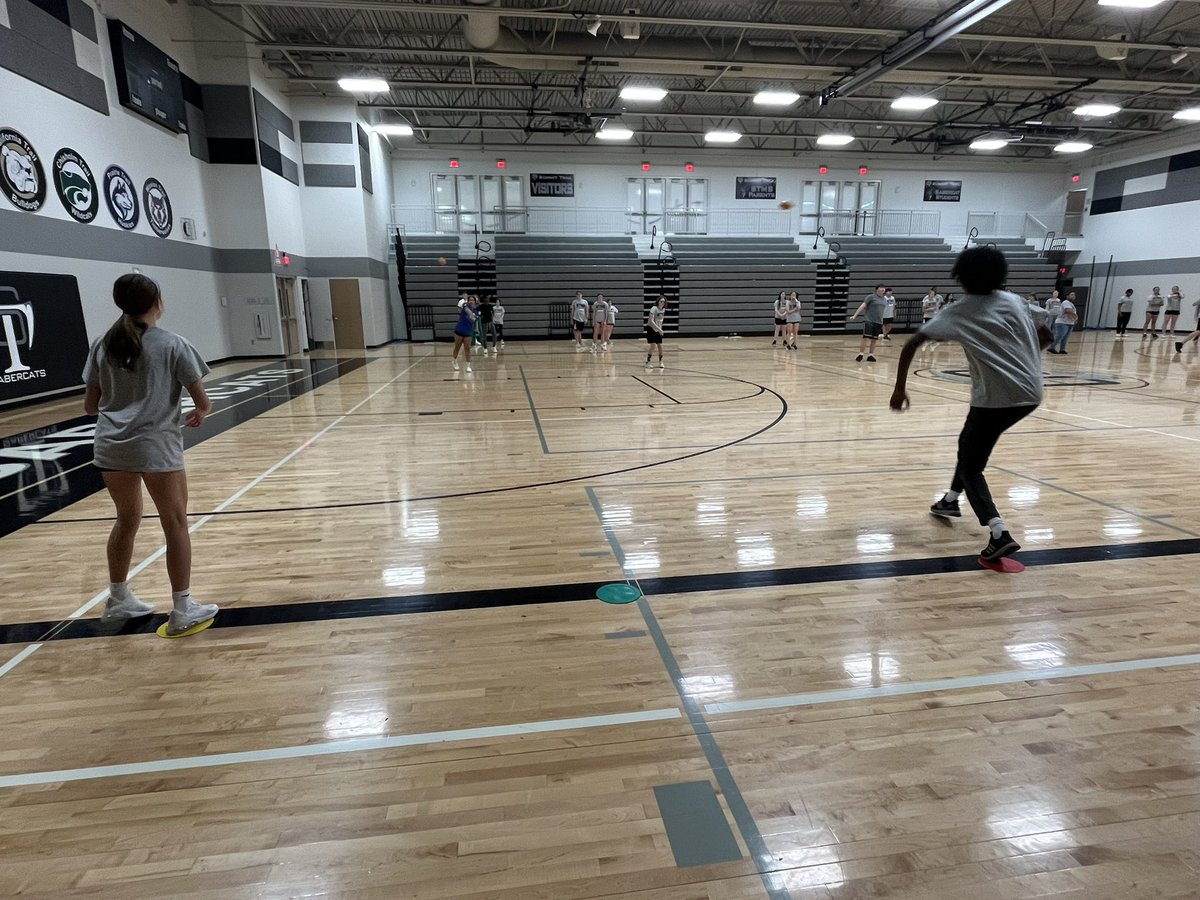 pebubba's tweet photo. Friday Fun with Summit Challenges included a Home Run Derby, A Football Toss and a Yo-yo race! Ss were awesome as always and were cranking the home runs like crazy! #mySTrocks #weloveourjob #challengeaccepted @_STMS233 @kchilgenkamp @mesa36 @jlpete98 https://t.co/7iyw8s00Il