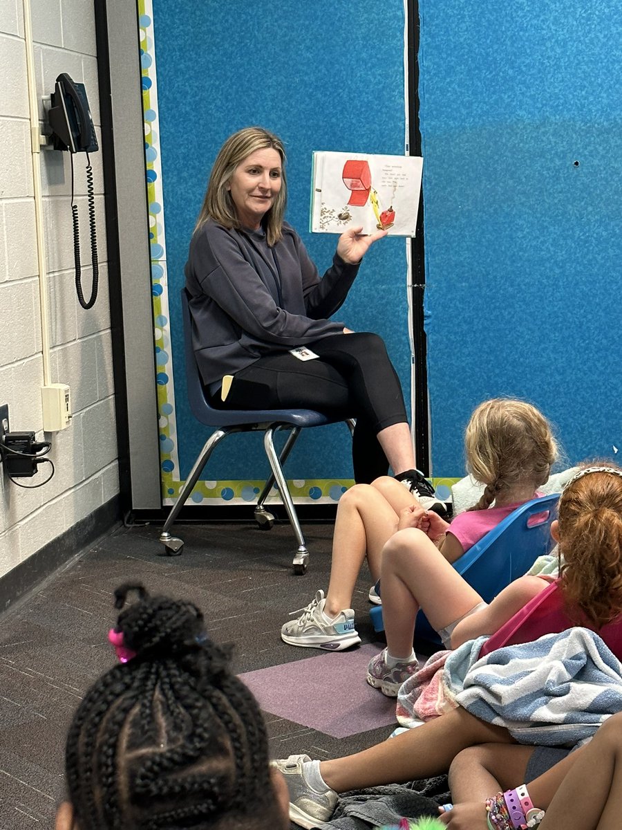 lynn murphy tweet media